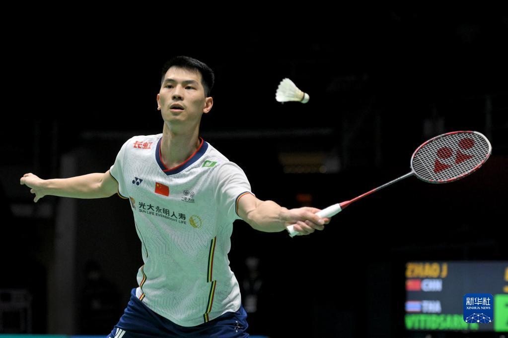 更加深入地 更加深入地