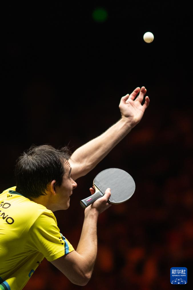 法布雷加斯2009／10赛季展现全能中场世界级水准