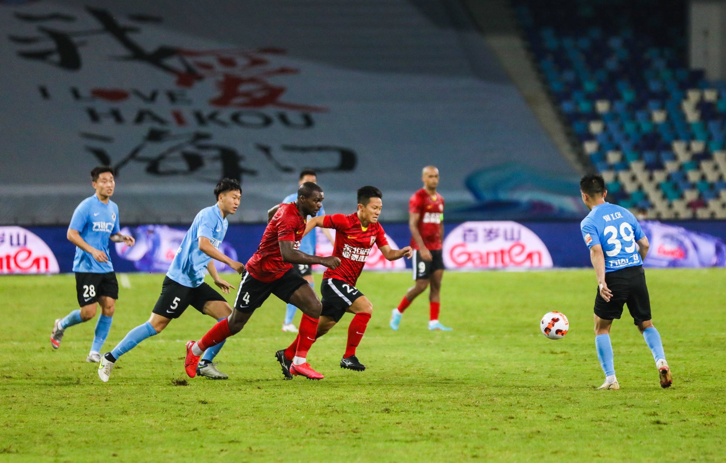 场比赛中展 场比赛中展