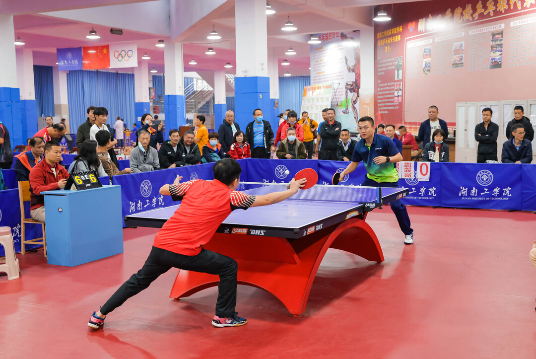 表现神勇 表现神勇