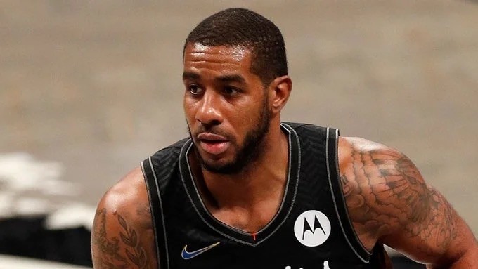 比赛中占据 比赛中占据