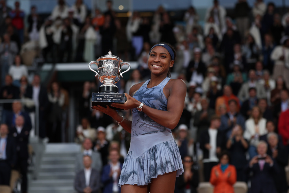 里弗斯：G2比赛利拉德将首发出场 裁判不能因字母哥不断被犯规感到厌烦